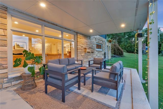 30 Circuit Drive, Cumberland, RI 02864