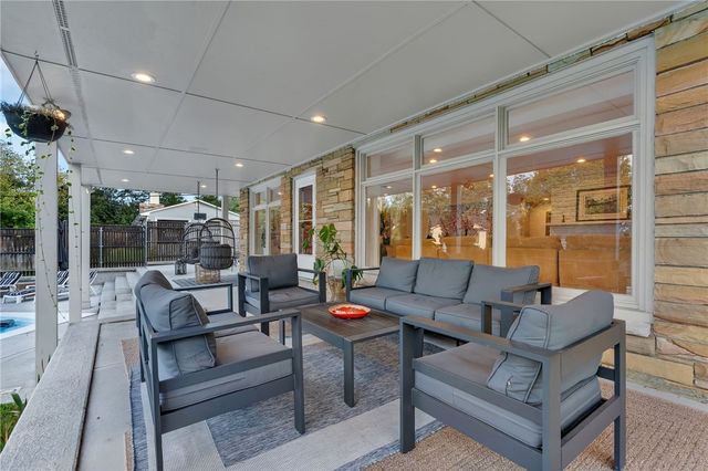 30 Circuit Drive, Cumberland, RI 02864