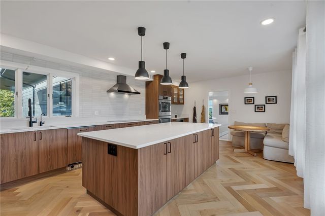 30 Circuit Drive, Cumberland, RI 02864