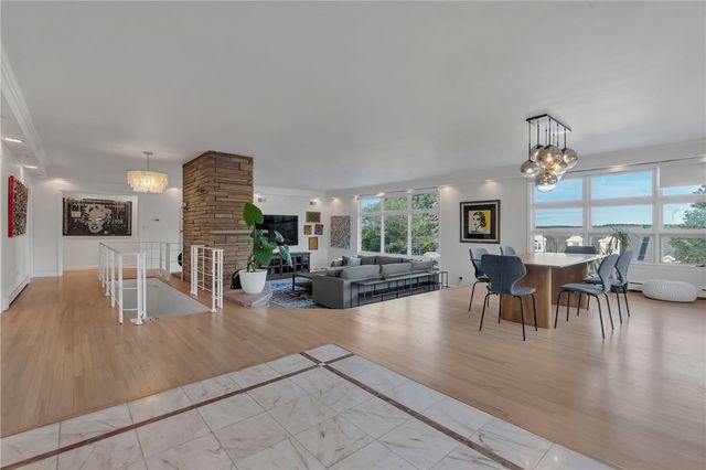 30 Circuit Drive, Cumberland, RI 02864