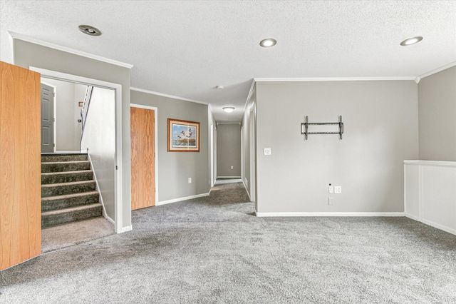 1655 10th Avenue SE, Cambridge, MN 55008