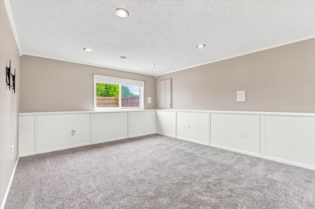 1655 10th Avenue SE, Cambridge, MN 55008