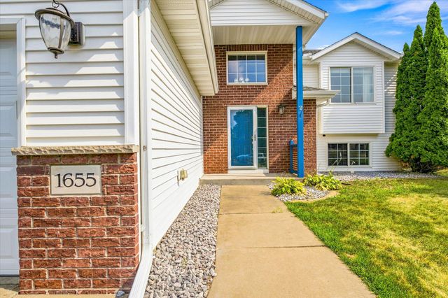 1655 10th Avenue SE, Cambridge, MN 55008