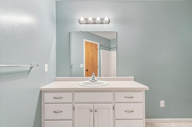 1655 10th Avenue SE, Cambridge, MN 55008