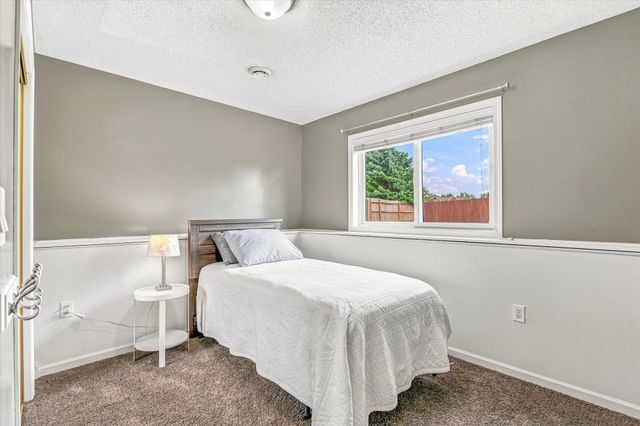 1655 10th Avenue SE, Cambridge, MN 55008