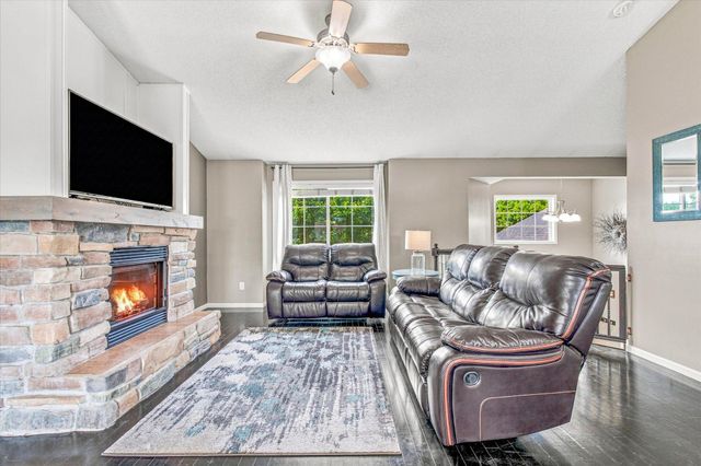 1655 10th Avenue SE, Cambridge, MN 55008