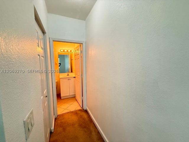 230 SE 29th Ave 12, Homestead, FL 33033