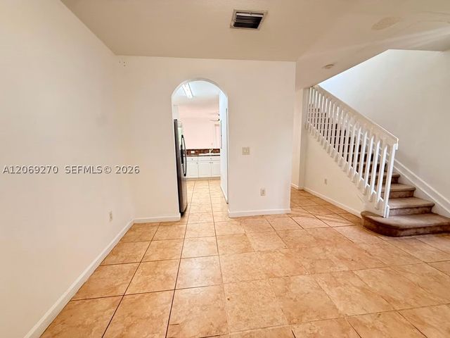 230 SE 29th Ave 12, Homestead, FL 33033