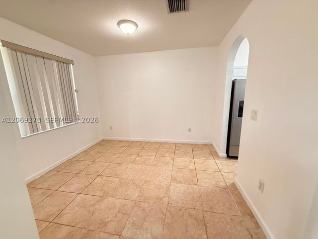 230 SE 29th Ave 12, Homestead, FL 33033