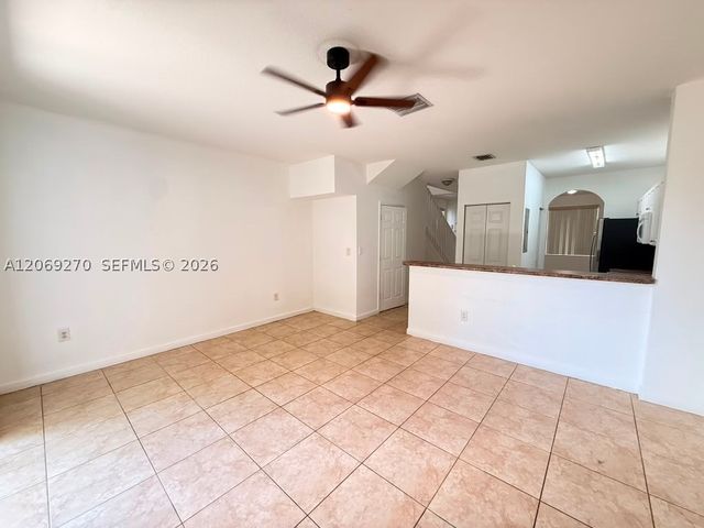 230 SE 29th Ave 12, Homestead, FL 33033