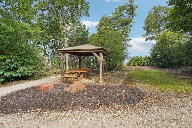 18685 Highview Avenue, Lakeville, MN 55044