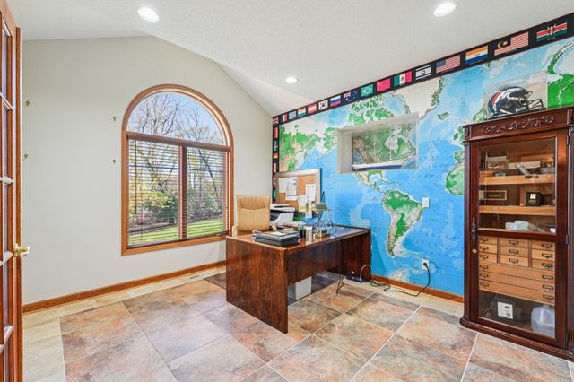 18685 Highview Avenue, Lakeville, MN 55044