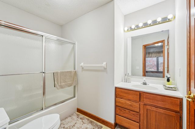 18685 Highview Avenue, Lakeville, MN 55044