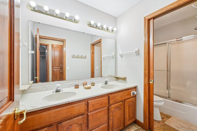 18685 Highview Avenue, Lakeville, MN 55044