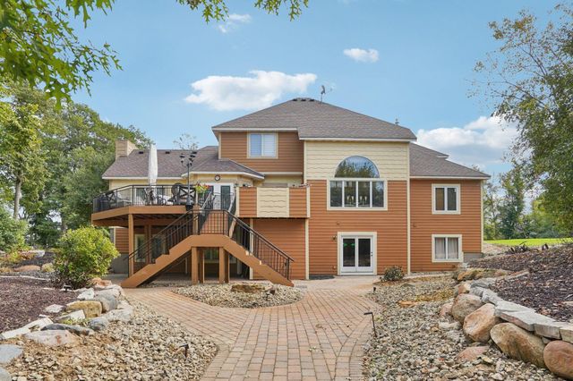 18685 Highview Avenue, Lakeville, MN 55044