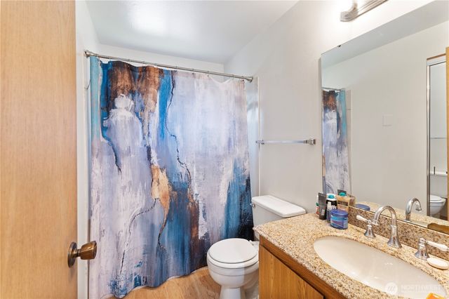 36521 25th Avenue S, Federal Way, WA 98003