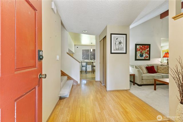 36521 25th Avenue S, Federal Way, WA 98003