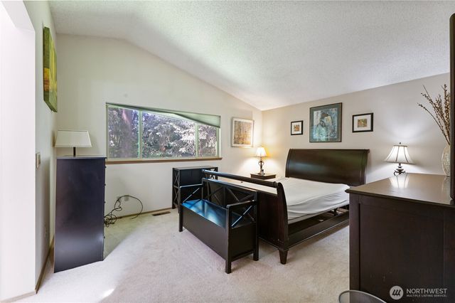 36521 25th Avenue S, Federal Way, WA 98003