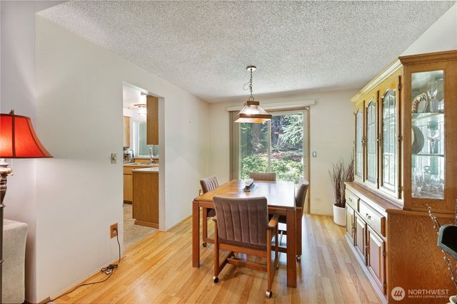 36521 25th Avenue S, Federal Way, WA 98003