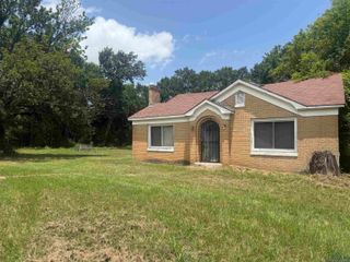 1009 Jordan St, Longview, TX 75602
