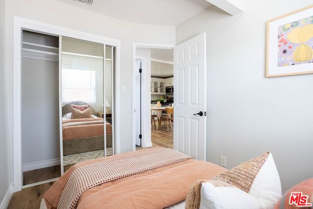 2210 Clinton Street, Los Angeles, CA 90026