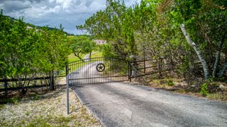 108 Mountain View, Boerne, TX 78006