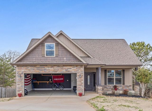 102 S Hamlet Court, Moore, SC 29369