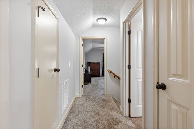 102 S Hamlet Court, Moore, SC 29369