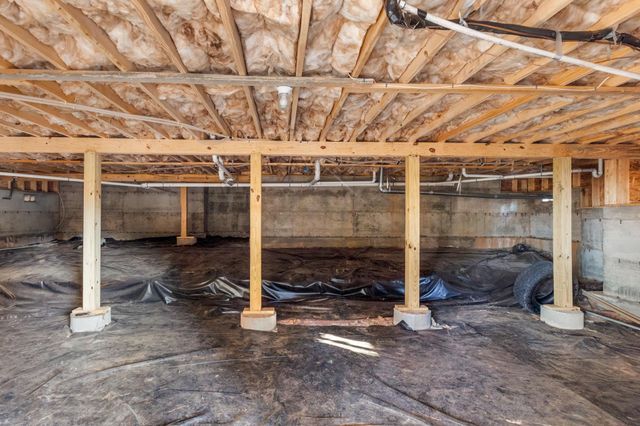 102 S Hamlet Court, Moore, SC 29369