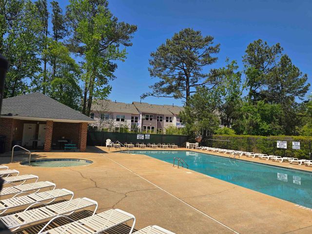 102 S Hamlet Court, Moore, SC 29369
