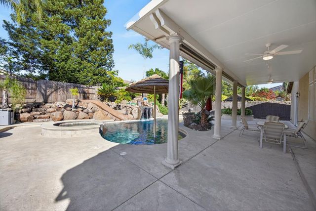 1272 Trehowell Dr, Roseville, CA 95678