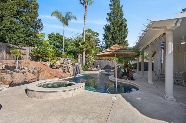 1272 Trehowell Dr, Roseville, CA 95678