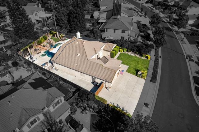 1272 Trehowell Dr, Roseville, CA 95678