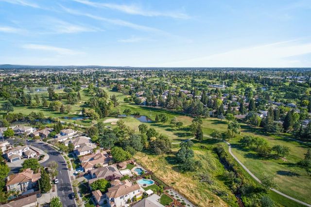 1272 Trehowell Dr, Roseville, CA 95678