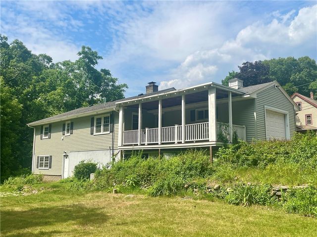182 Highland Street, Woonsocket, RI 02895
