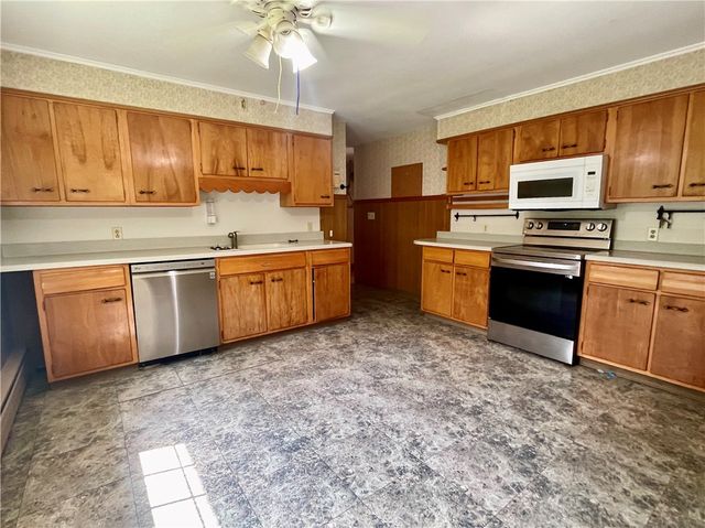 182 Highland Street, Woonsocket, RI 02895