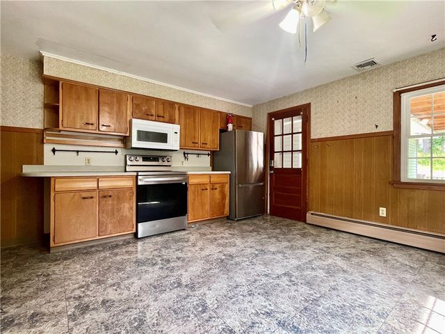 182 Highland Street, Woonsocket, RI 02895