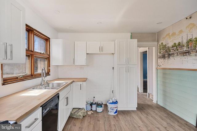 601 HIGHLAND AVE, Westville, NJ 08093