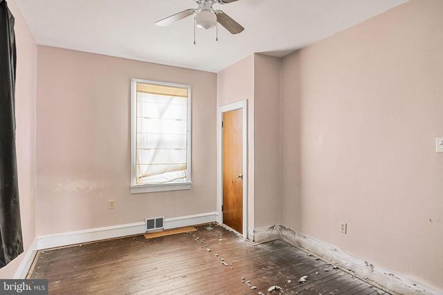 601 HIGHLAND AVE, Westville, NJ 08093