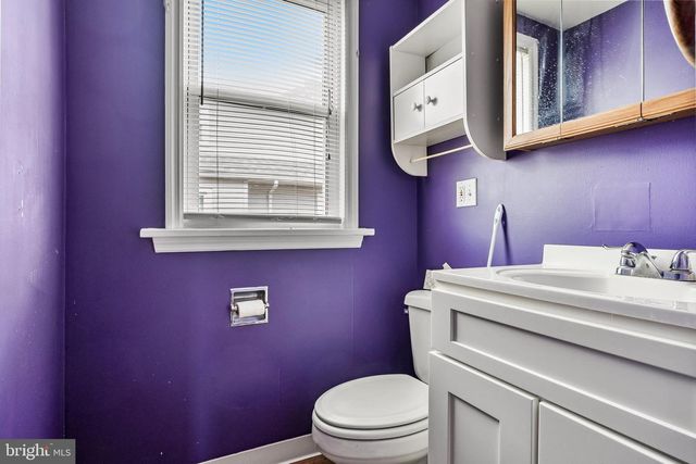 601 HIGHLAND AVE, Westville, NJ 08093