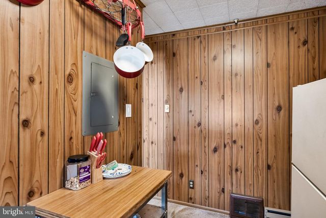 601 HIGHLAND AVE, Westville, NJ 08093