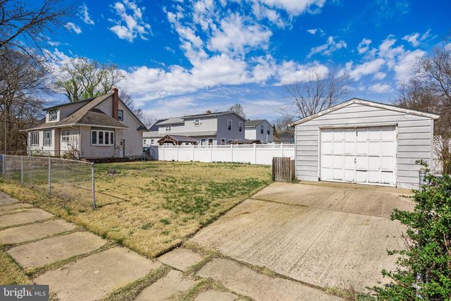 601 HIGHLAND AVE, Westville, NJ 08093