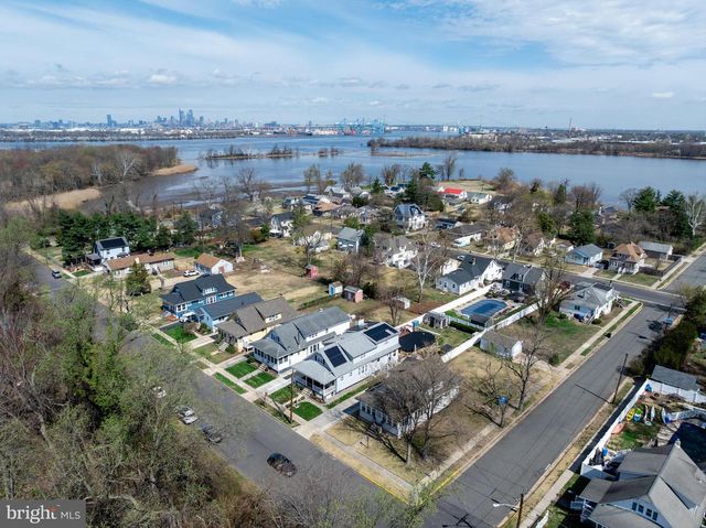 601 HIGHLAND AVE, Westville, NJ 08093