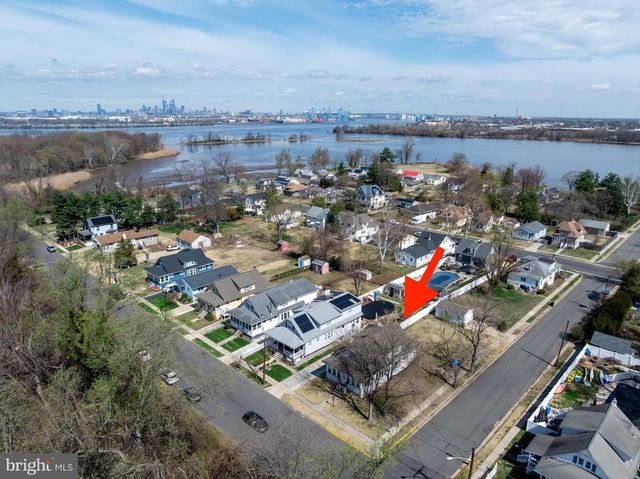 601 HIGHLAND AVE, Westville, NJ 08093