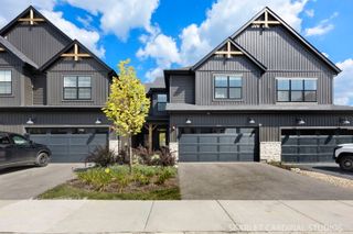 8493 Liberty Lane, Woodridge, IL 60517