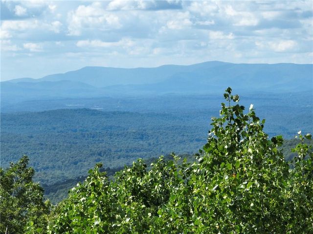 31 Highline Drive, Ellijay, GA 30536