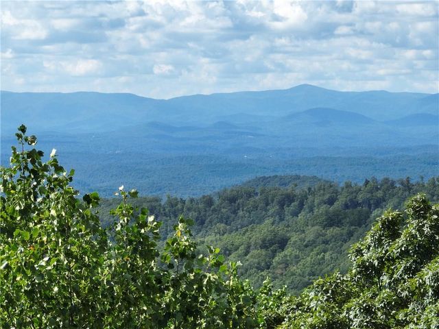 31 Highline Drive, Ellijay, GA 30536
