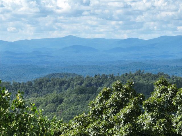 31 Highline Drive, Ellijay, GA 30536