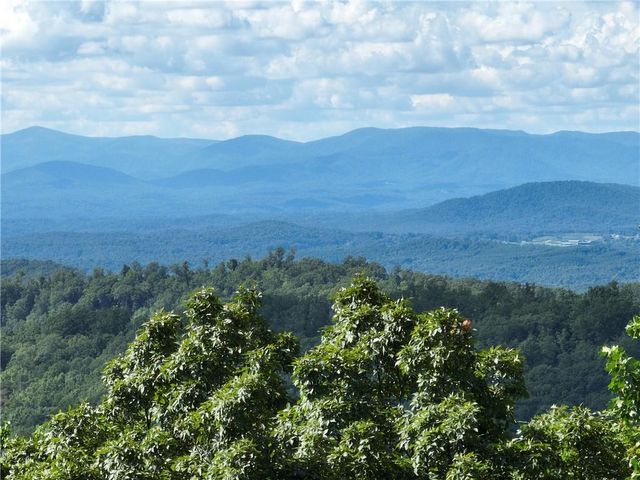 31 Highline Drive, Ellijay, GA 30536