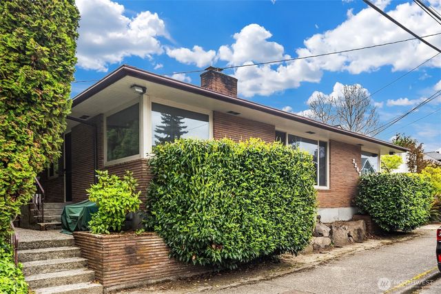 3207 NW 64th Street, Seattle, WA 98107